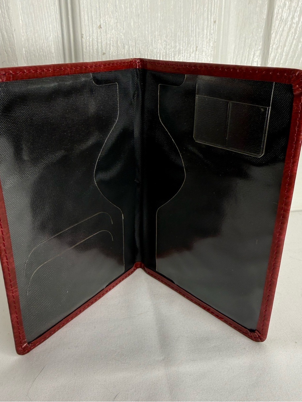 PASSPORT USA PASSPORT FOLDING ID HOLDER/CASE/COVER - Picture 5 of 9